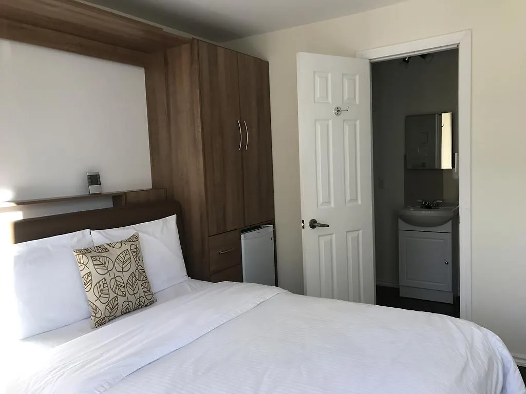 Hotel Hôtel-Auberge Objectif Santé Longueuil